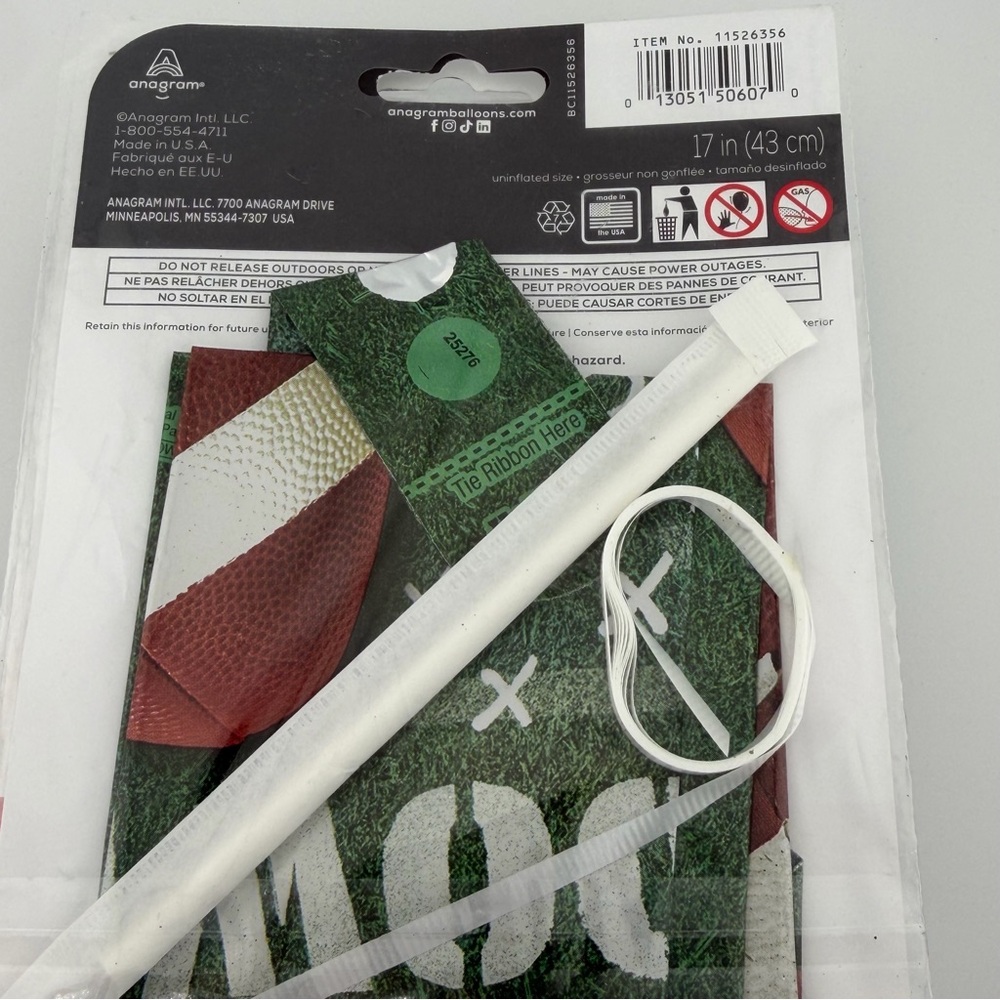 Green & White Football Balloon Garland Kit and Touchdown Balloons - Lot of 5 - Picture 7 of 9